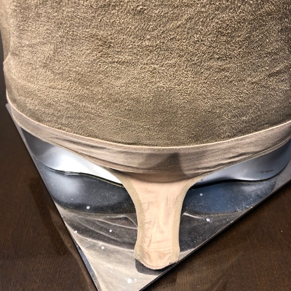 NWT bebe suede bodysuit tan color. - Picture 3 of 8